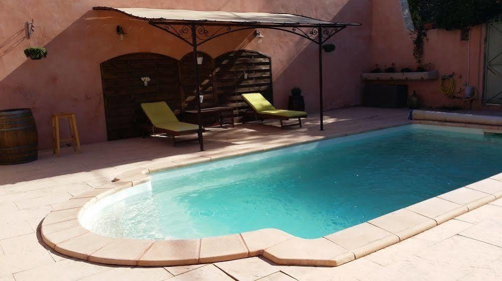 Les Portes Du Soleil Bed & Breakfast Capestang Exterior photo